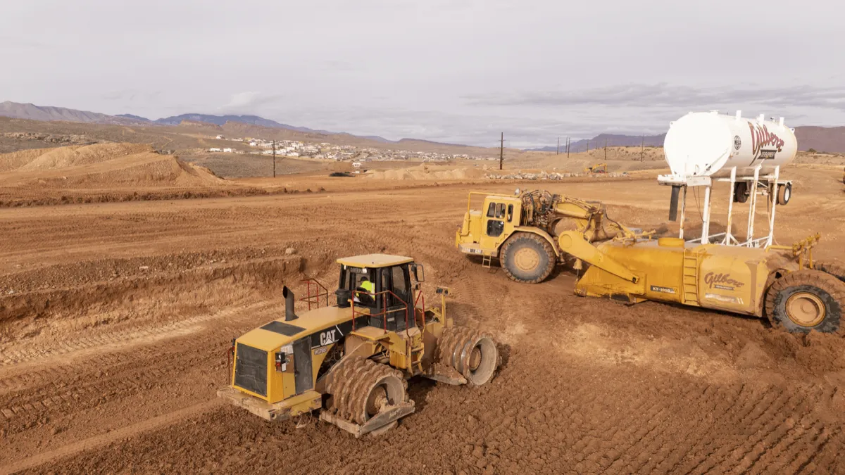 Divario utility installation and grading