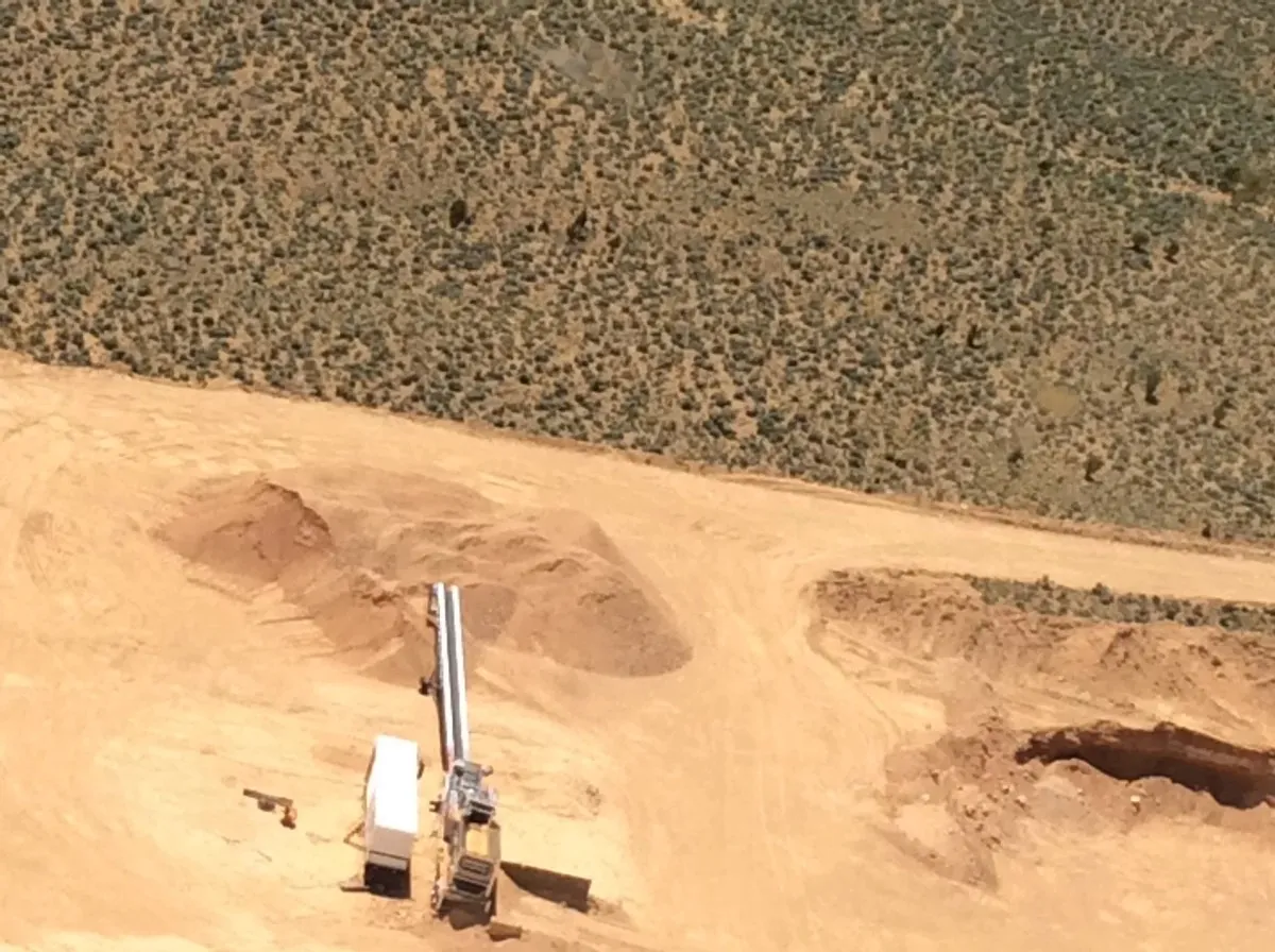 Gravel pit aggregate processing equipment